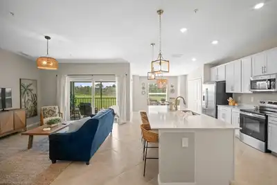 Image de 925 Webbs Reserve Condo
