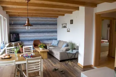 Image de Vacation apartment Kranich - Haus Kleines Meehr - Holiday apartments on the MĂĽritz