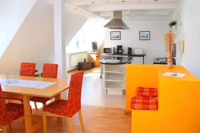 Image de Vacation apartment Seeadler - Haus Kleines Meehr - Holiday apartments on the MĂĽritz