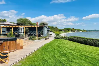 Image de 8113 Rønde - Strandvejen 91