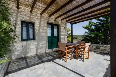 Maison de vacances 'Kythiris Studios - Bungalow 1' avec vue sur la mer, Wi-Fi et climatisation