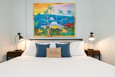 Image de 1 Block from World-Famous Waikiki Beach in the Heart of Waikiki! Free Parking