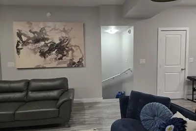 Image de Zillion’s luxury 4 beds 3bathsfully furnished townhouse in South Pointe