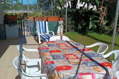Image de Beachfront apartment, ideal for families or a small group of 4 people