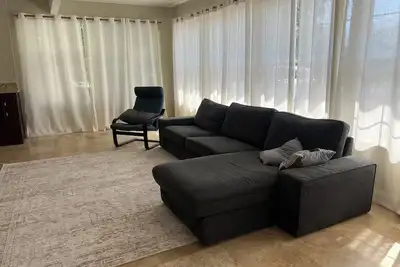 Image de 3/2 MidCentury House in Midtown South Tampa. Walking distance to Whole Foods