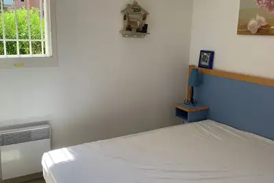 Image de T2 en rez-de-jardin avec piscine