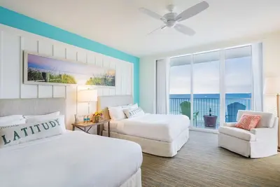 Image de Modern Beachside Haven with Outdoor Pool, Near Hollywood Beach