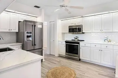Image de Spacious Island Retreat w/ Private Pool | Walk to Bowman’s Beach