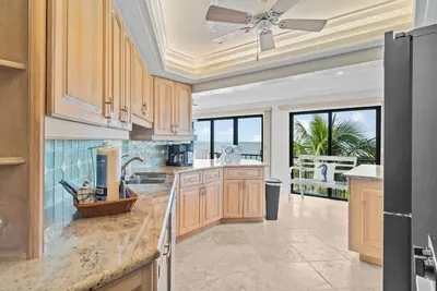 Image de Gulf-Front Escape with Private Rooftop Sundeck & Sweeping Sunset Views