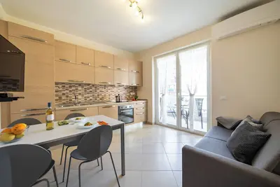 Image de Sirius, one-bedroom flat 200 m from the beach and with rooftop condominium pool