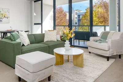 Image de New To Vrbo: Newly Furnished 2br Apt in Kingston Foreshore