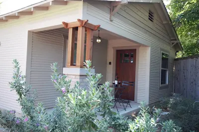Image de Charming Bungalow a Stone's Throw from the Tcu Campus in Peaceful Fort Worth