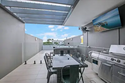 Image de Norfolk Horizon Resort Vibes with Private Rooftop