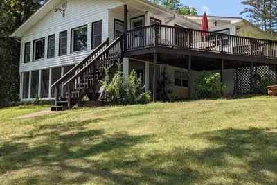 Image de Three bedroom lake house with private dock, Ac, WiFi in Dawsonville.