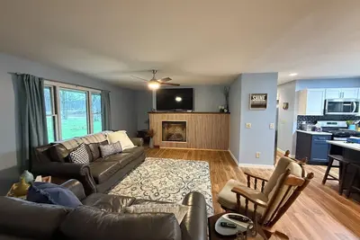 Image de Spacious 5-bedroom house just 5 min drive to Crystal Mountain Resort