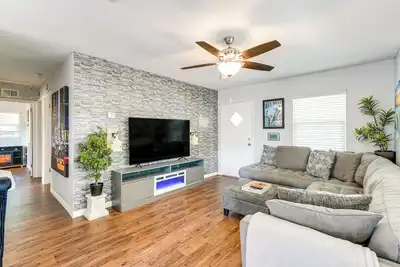 Image de 2 Mi to Lake Griffin: Fruitland Park Home