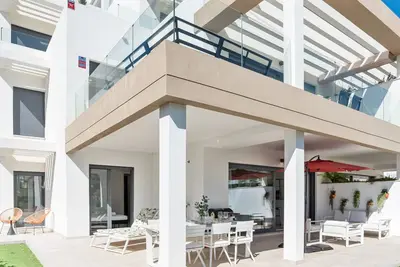 Image de Los Ricos | Pool - terrace - garden