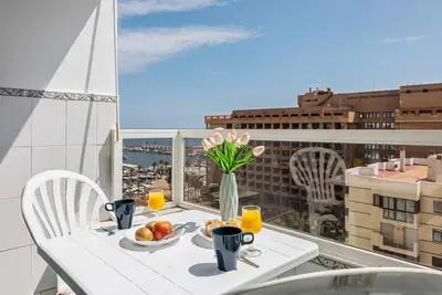 Pyr Beachfront Studio by Alfresco Stays