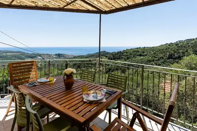 Image de Bel appartement pour 5 personnes avec Wifi, terrasse et parking