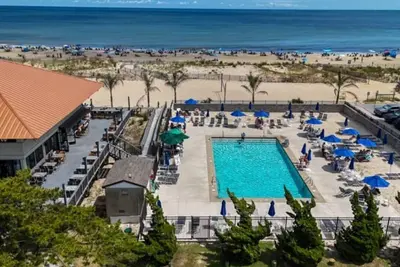 Image de Golf Resort Villa • 5 Pools • 15 Mins to Ocmd