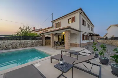 Image de Villa Petrina (Istria - Sveti Petar u šumi)
