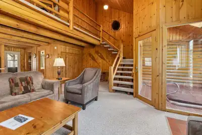 Image de Cozy Breezy Point Condo with Golf Views