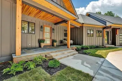 Image de Lake Cedar Retreat - Private Dock, 30 day rentals