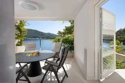 Image de Appartement de deux chambres prés de la plage Pasadur, Lastovo (A-24472-a)