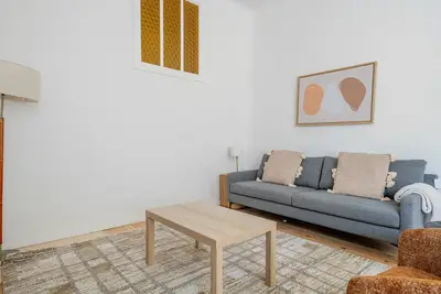 Image de Blueground | Kreuzberg, nr park, w/ pool & w/d