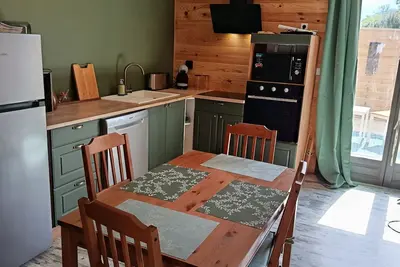 Image de Maison neuve, avec sa terrasse et son parking, 900 m du centre, 1. 5km de la plage,