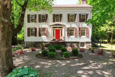Image de Relax in Style at Historic Modern on Main with Modern Amenities & Wooded Views