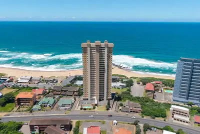 Image de 2bedrm Award Winning 4 Sleeper Seafacing Apartment 1703 On High Tide Amanzimtoti