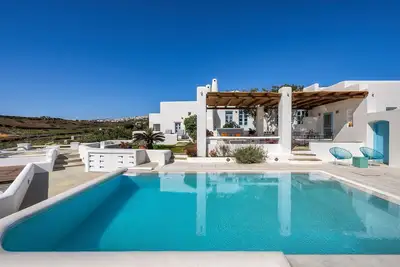 Image de Villa à Vourvoúlos avec 3 chambres à coucher, 10 couchages