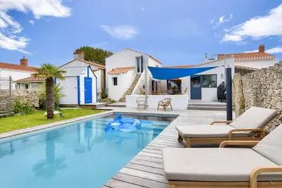 Image de Piscine chauffée, jardin, magnifique villa pour 10