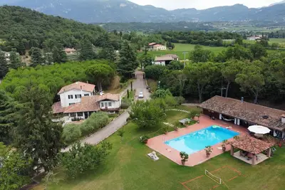 Image de Appartement 'La Cavallina Guest House' avec piscine privée, jardin privé et Wi-Fi