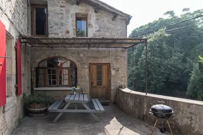 Image de Maison de vacances 'Maison De Village - L'Externat' avec terrasse privée, Wi-Fi et climatisation