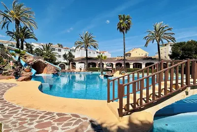 Image de Maison Cala Blanca, plage Ă pied, jardin, piscine wifi