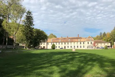 Image de Château 'Gîte De L'Abbaye' avec piscine privée, terrasse privée et Wi-Fi