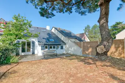 Image de Maison de vacances 'Charmilles' avec terrasse privée, jardin privé et Wi-Fi