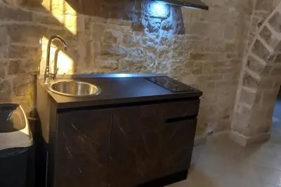 Image de In the very center of Bitonto, pets allowed, historic apartment