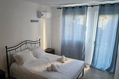 Image de Cassiopeia 2-Beds Lower Apt on Beach with Pool