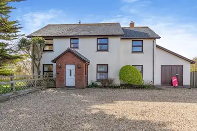 Image de High Tide - Croyde - Six Chambres Maison, Couchages 12