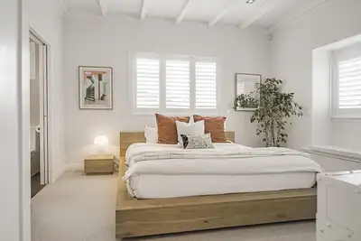 Image de Super Luxurious Home HotTub 3br 2ba 2 Fee CarParks