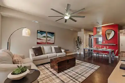Image de FoCo Patio Oasis – King Beds & Walkable Location