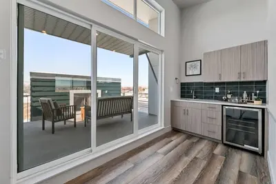 Image de Chic Retreat | Rooftop Fireplace | Ensuite Bathrooms