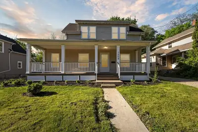 Image de Spacious 4-bedroom building, and WiFi in wonderful Lansing