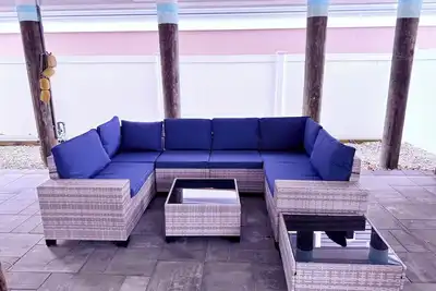 Image de Ortley Beachside Bliss - Private Balcony - 1 Block to Beach