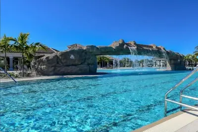 Image de Charming, Cozy Upgraded 3Bds+2 Baths large Condo with elevator