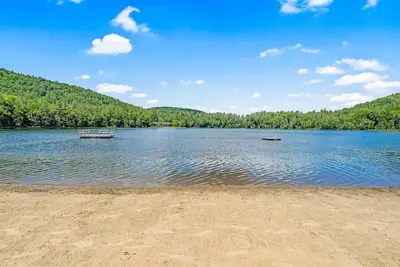 Image de Cozy Adirondack condo in quaint Chestertown, near Lake George & Gore Mountain