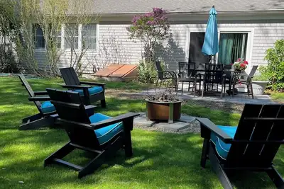 Image de 3-bedroom house in charming Barnstable with WiFi, Ac. Start your getaway now